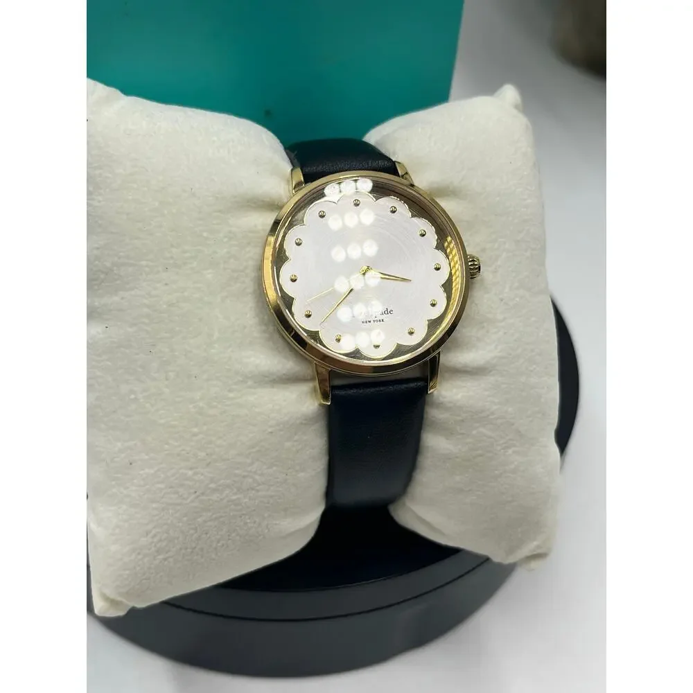 Kate Spade New York Metro 0586 Women's Leather Analog‎ Dial Quartz Watch EY586